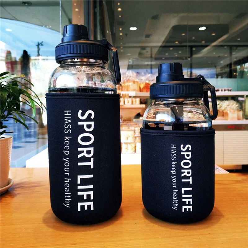 Outdoor Sport Glass Water Bottle - ポータブルスポーツガラス瓶,大容量,700ml/1000ml,フィルターとカップ,スリーブ,飲料セット,トレーニング,屋外用