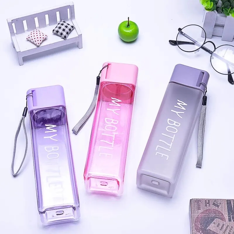 Outdoor Sport Glass Water Bottle - 450ml、1個 クリアスクエアドリンクグラス（メイトプラスチック製）、携帯用ウォーターボトル（ミルクケーブル付き）、アウトドアスポーツカクテルセット