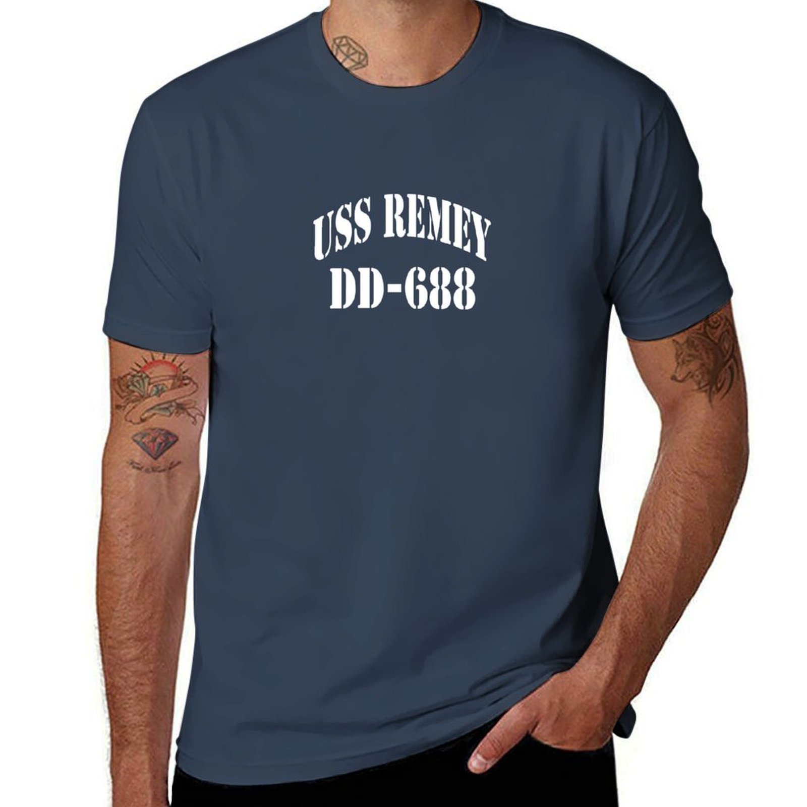 STORE USS (DD-688) SHIP'S REME - Outdoor Sports Store のレビューと価格